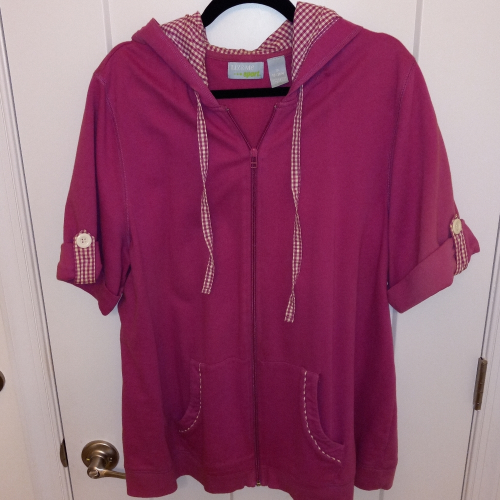 Women's zippered hoodie